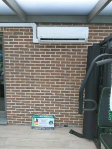 PAC réversible Vivax installé par Maison Meurisse